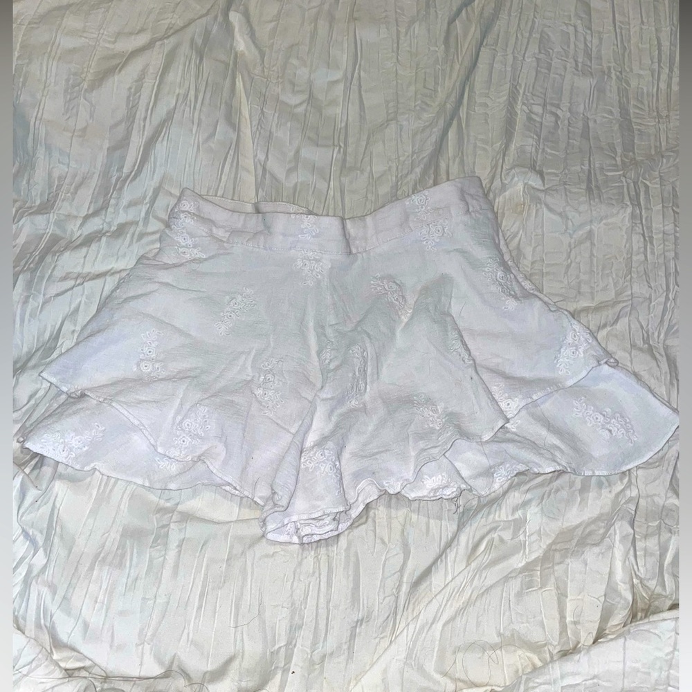 White Shorts/Skirt